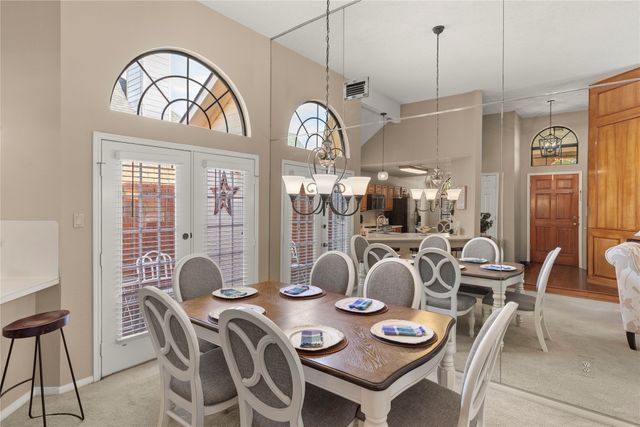 9402 Los Alamos Trail, Irving, TX 75063