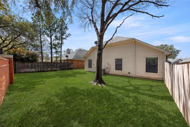 9402 Los Alamos Trail, Irving, TX 75063