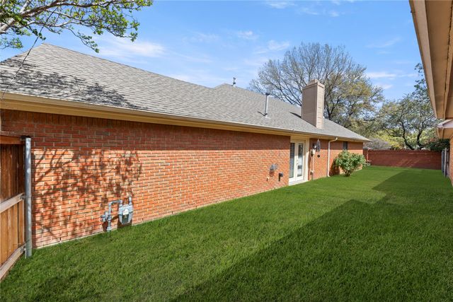 9402 Los Alamos Trail, Irving, TX 75063