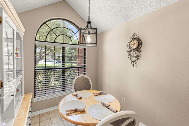 9402 Los Alamos Trail, Irving, TX 75063