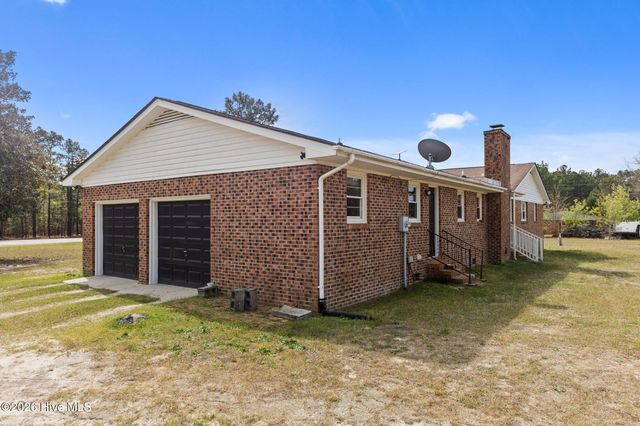 2890 Fulford Mcmillan Road, Raeford, NC 28376