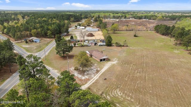 2890 Fulford Mcmillan Road, Raeford, NC 28376