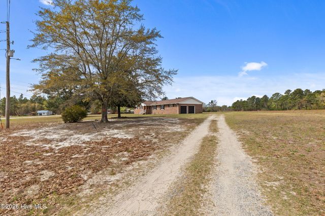 2890 Fulford Mcmillan Road, Raeford, NC 28376