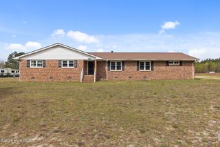 2890 Fulford Mcmillan Road, Raeford, NC 28376