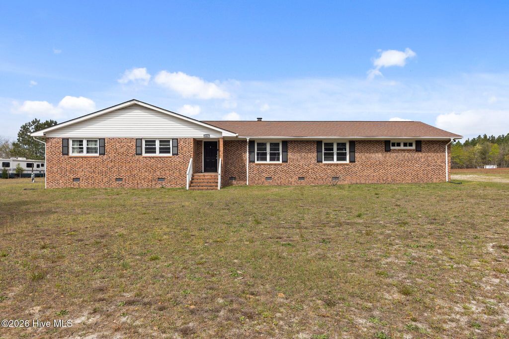 2890 Fulford Mcmillan Road, Raeford, NC 28376