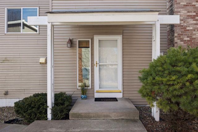 9665 Brighton Lane, Eden Prairie, MN 55347