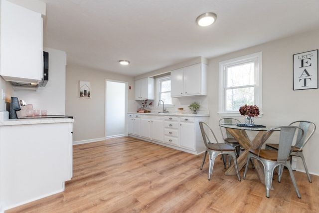 49 Duren Ave, Woburn, MA 01801