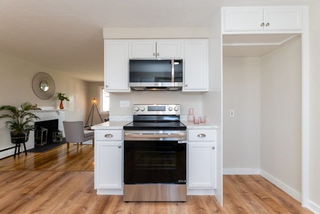 49 Duren Ave, Woburn, MA 01801