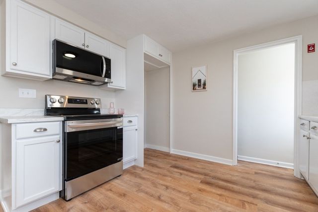 49 Duren Ave, Woburn, MA 01801