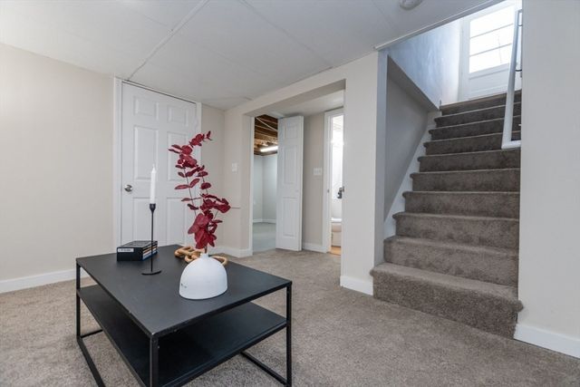 49 Duren Ave, Woburn, MA 01801