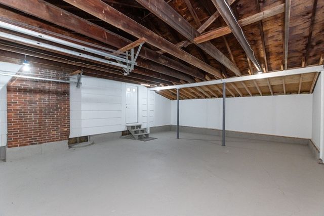 49 Duren Ave, Woburn, MA 01801