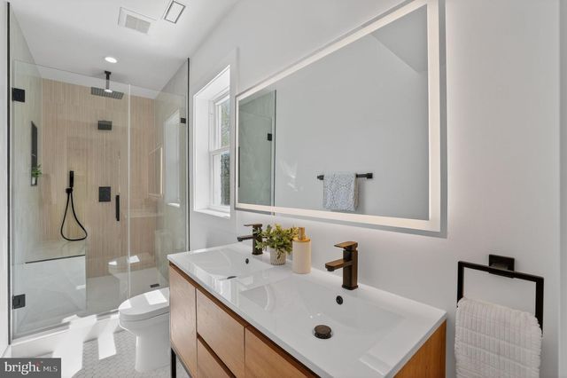 1507 UNDERWOOD ST NW, Washington, DC 20012