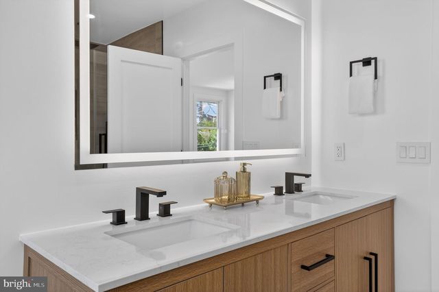 1507 UNDERWOOD ST NW, Washington, DC 20012
