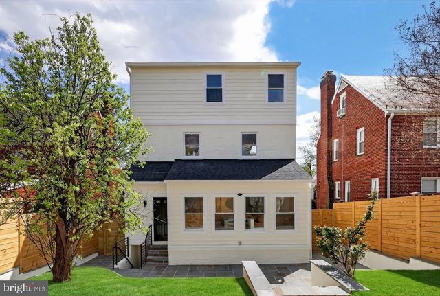 1507 UNDERWOOD ST NW, Washington, DC 20012