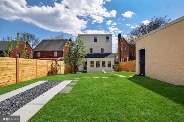 1507 UNDERWOOD ST NW, Washington, DC 20012