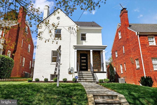 1507 UNDERWOOD ST NW, Washington, DC 20012