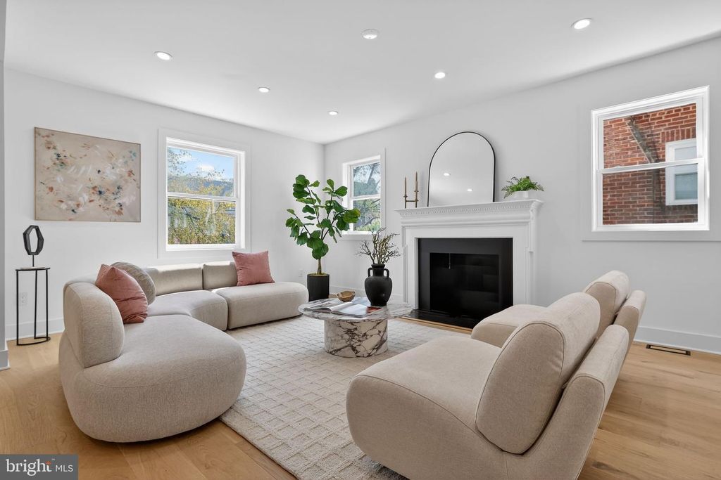 1507 UNDERWOOD ST NW, Washington, DC 20012