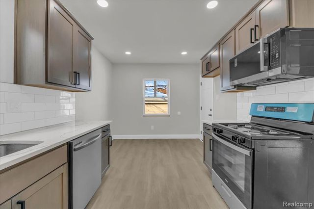 16891 Sorrento Street, Detroit, MI 48235