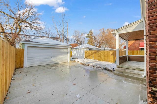 16891 Sorrento Street, Detroit, MI 48235