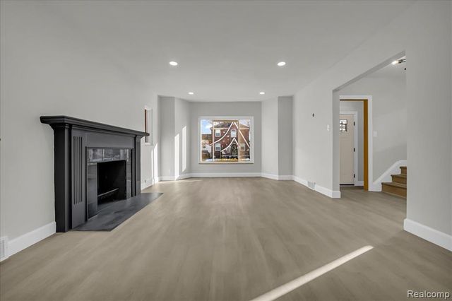 16891 Sorrento Street, Detroit, MI 48235