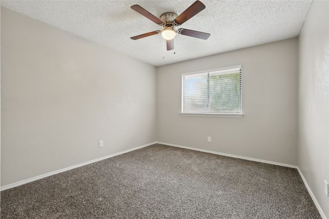 703 Inglewood Trail, Desoto, TX 75115