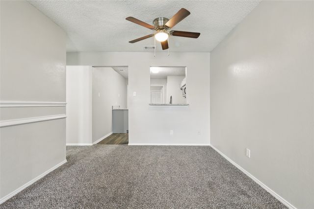 703 Inglewood Trail, Desoto, TX 75115