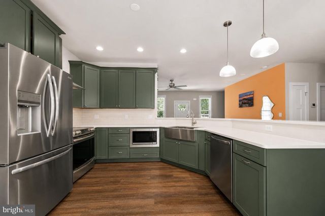1210 AMHERST AVE, Fredericksburg, VA 22405