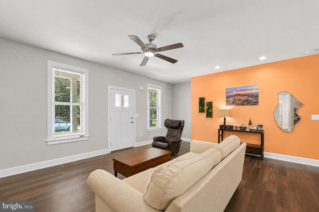 1210 AMHERST AVE, Fredericksburg, VA 22405