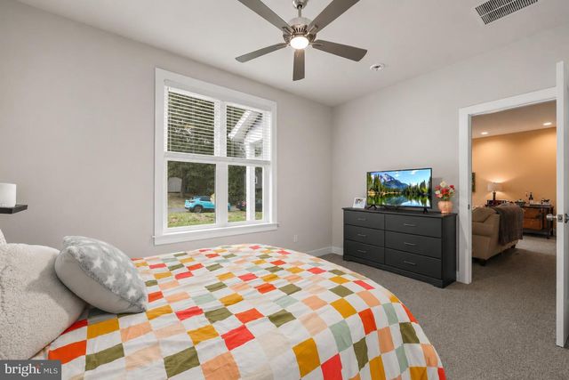 1210 AMHERST AVE, Fredericksburg, VA 22405