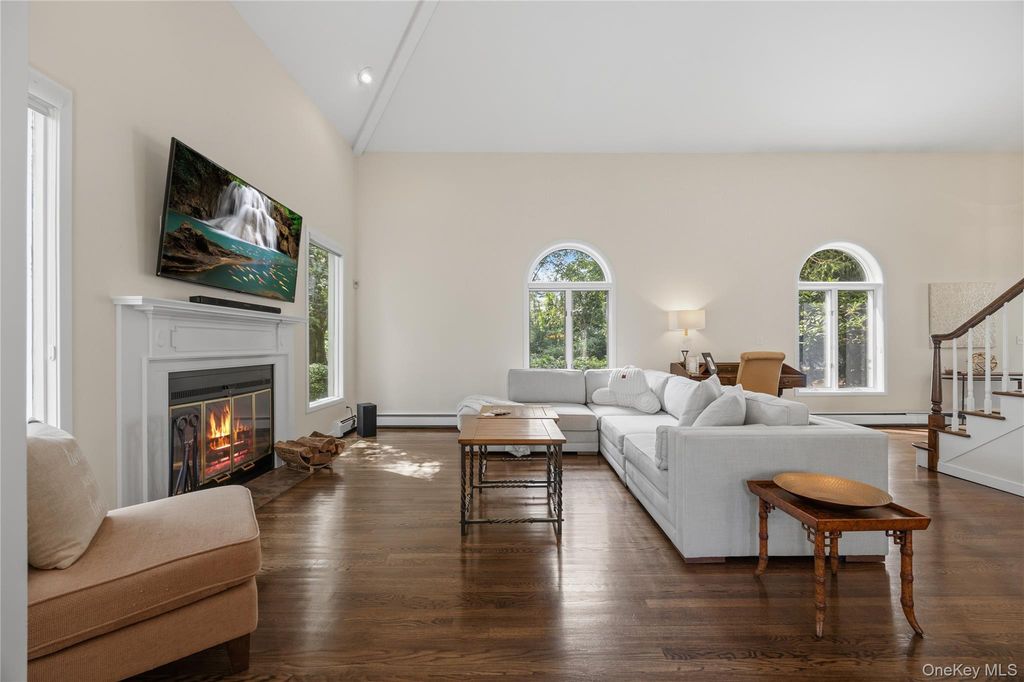 9 Elizabeth Court, Briarcliff Manor, NY 10510 — photo 5