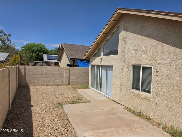 8229 W Yucca Street, Peoria, AZ 85345
