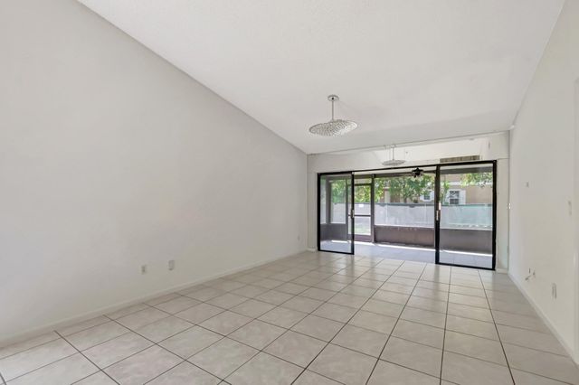 10323 W Boca Bnd W W K1, Boca Raton, FL 33428