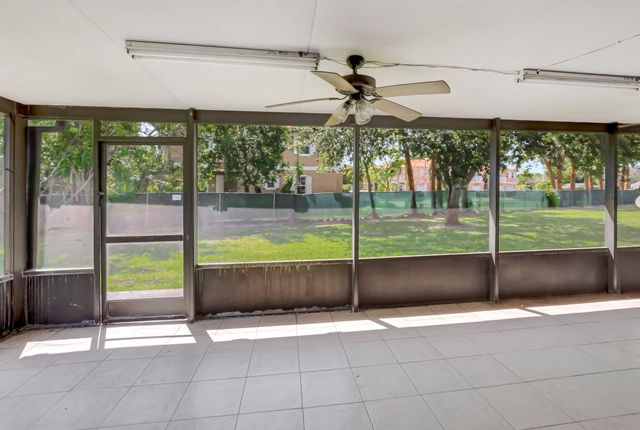 10323 W Boca Bnd W W K1, Boca Raton, FL 33428