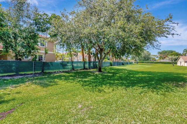 10323 W Boca Bnd W W K1, Boca Raton, FL 33428