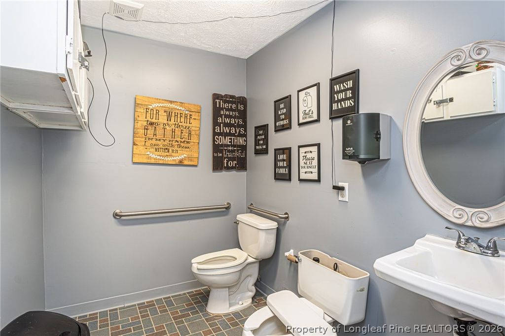 126 Archie Street, Spring Lake, NC 28390 — photo 17