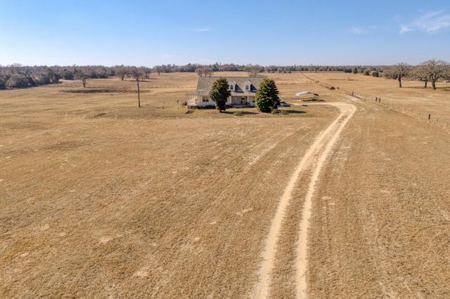 1949 Fm 619, Elgin, TX 78621