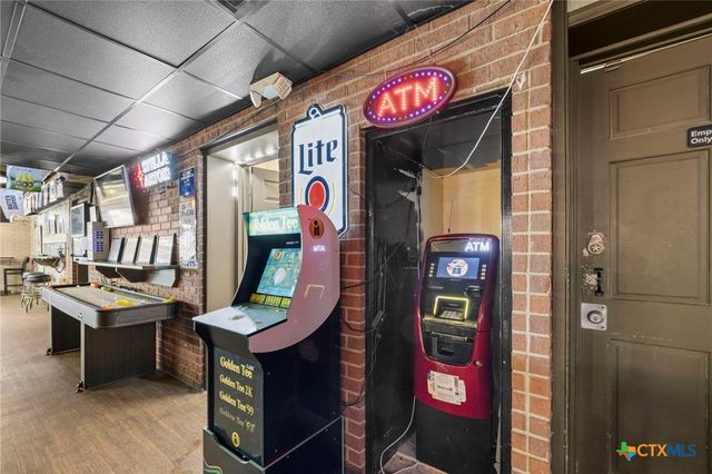 302 W Veterans Memorial Boulevard, Harker Heights, TX 76548