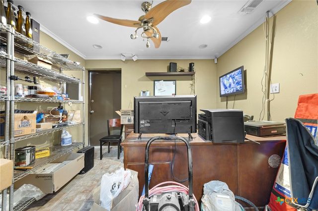 302 W Veterans Memorial Boulevard, Harker Heights, TX 76548