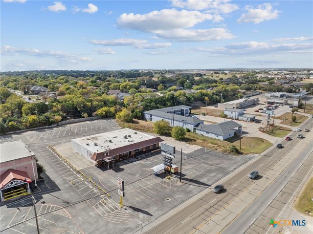 302 W Veterans Memorial Boulevard, Harker Heights, TX 76548