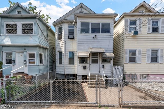 102 Highland Ave, Clifton City, NJ 07011