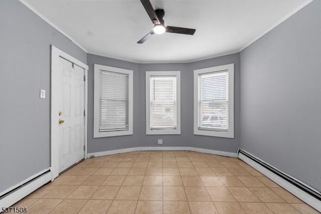 102 Highland Ave, Clifton City, NJ 07011