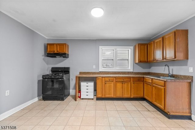 102 Highland Ave, Clifton City, NJ 07011