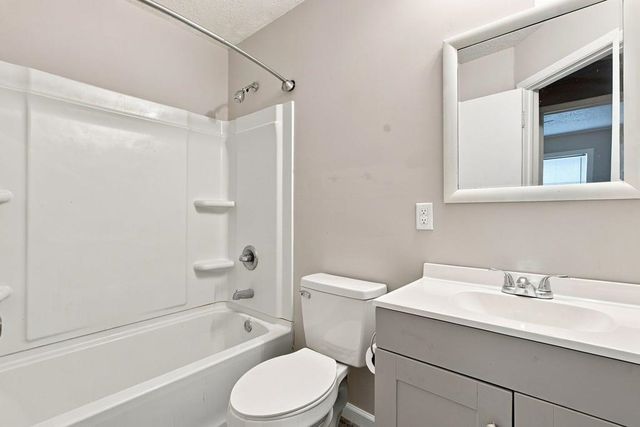 253 N Nelson Ave., Haysville, KS 67060