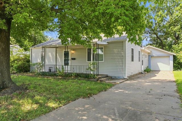 253 N Nelson Ave., Haysville, KS 67060