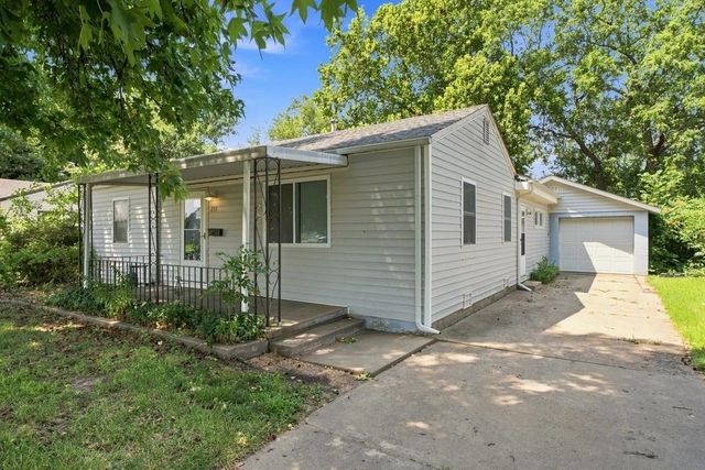 253 N Nelson Ave., Haysville, KS 67060