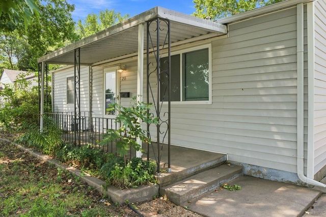 253 N Nelson Ave., Haysville, KS 67060