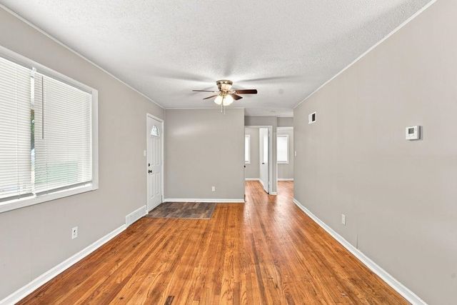 253 N Nelson Ave., Haysville, KS 67060