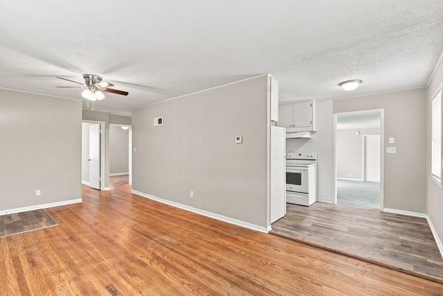 253 N Nelson Ave., Haysville, KS 67060