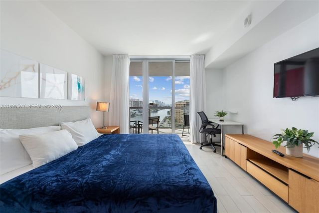 2602 E Hallandale Beach Blvd R1207, Hallandale Beach, FL 33009