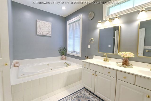 205 Georgetown Place, Charleston, WV 25314